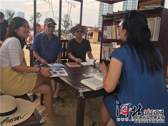 秦皇島6所“沙灘書吧”開放 秦皇島6所“沙灘書吧”開放